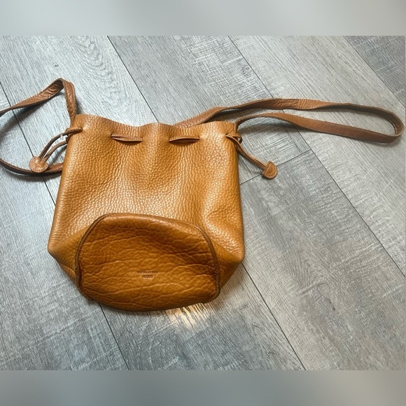 BAGGU
DRAWSTRING PURSE IN CARAMEL SOLD OUT - Picture 5 of 8